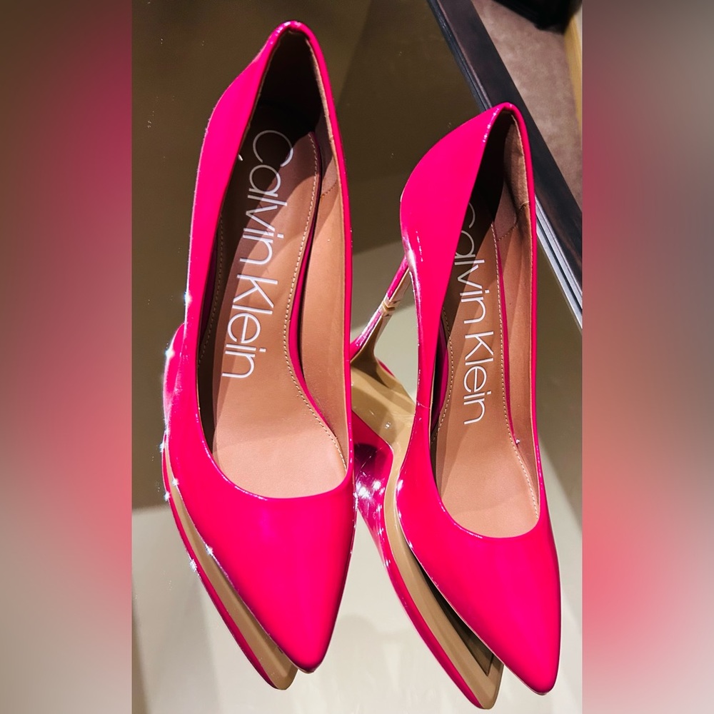 Calvin Klein Bright Pink Pumps Size 9 Brand New Never Worn